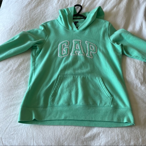 GAP green hoodie with letterings - Picture 2 of 3